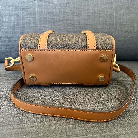 NWT MICHAEL KORS BEDFORD LEGACY EXTRA SMALL DUFFLE CROSSBODY MINI SATCHEL - Picture 8 of 11